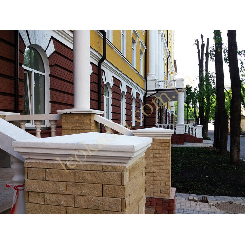 Кришка стовпа арт. 051 на вхідній групі